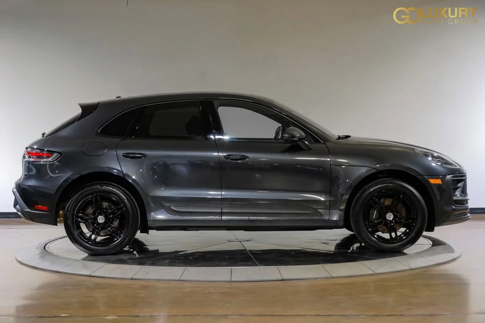 2023 Porsche Macan - Image 3 of 20