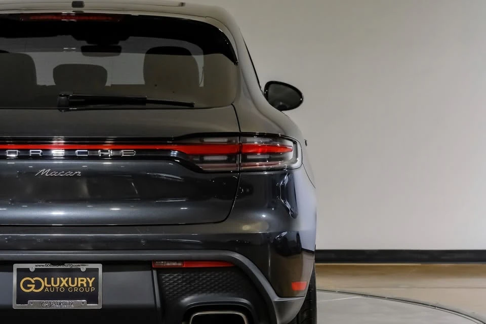 2023 Porsche Macan - Image 20 of 20