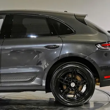 2023 Porsche Macan Base