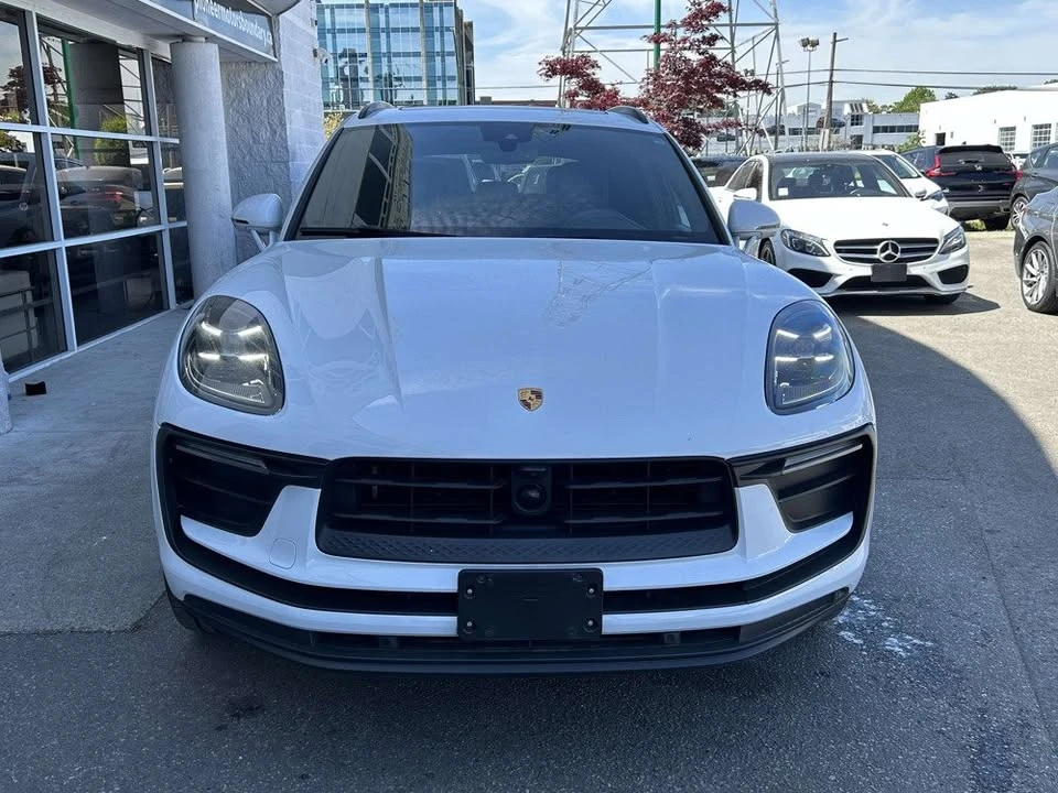 2023 Porsche Macan - Image 7 of 20