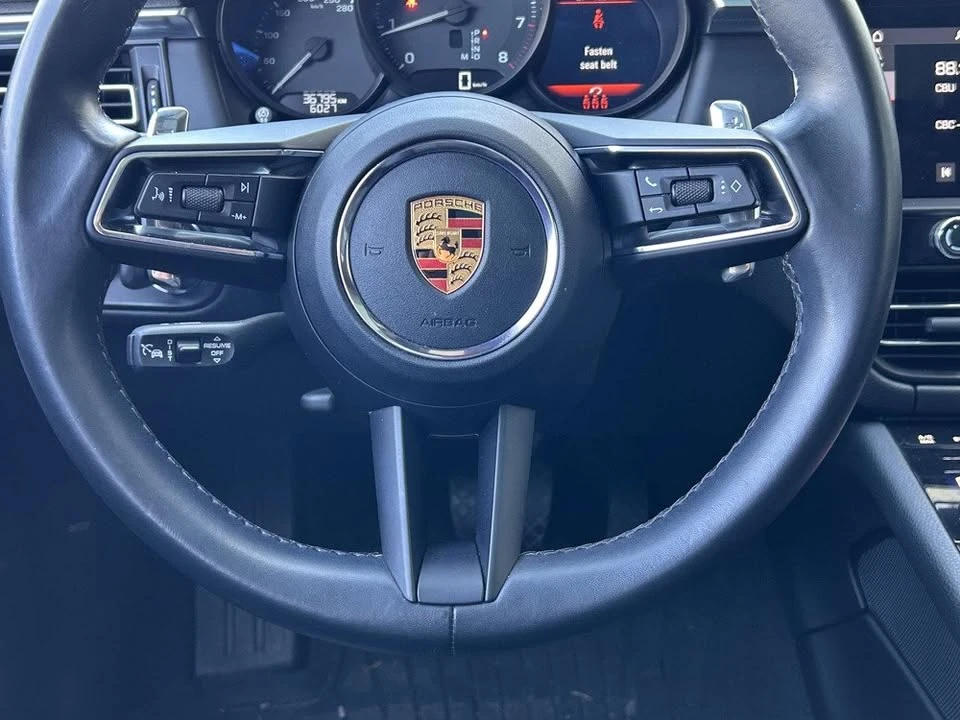 2023 Porsche Macan - Image 12 of 20