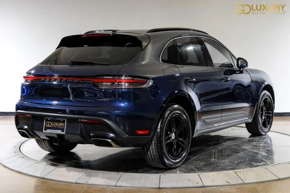 2023 Porsche Macan - Image 3 of 20