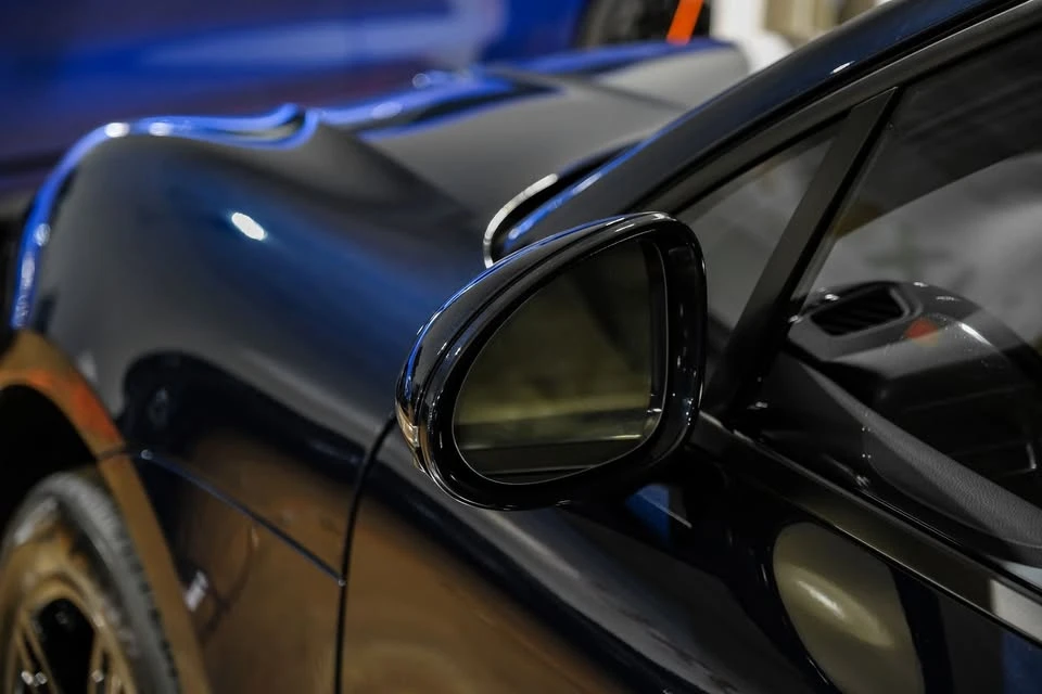 2023 Porsche Macan - Image 3 of 20
