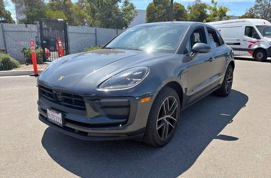 2023 Porsche Macan Base