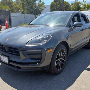 2023 Porsche Macan Base