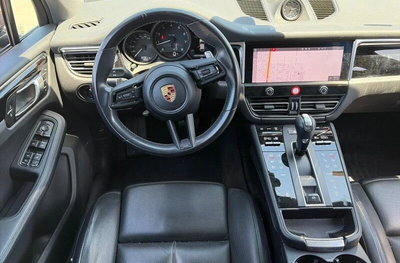 2023 Porsche Macan - Image 3 of 10