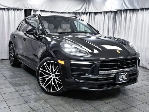 2023 Porsche Macan Base