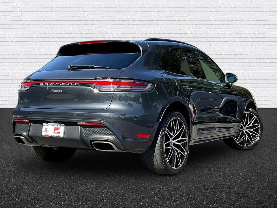 2023 Porsche Macan - Image 6 of 20