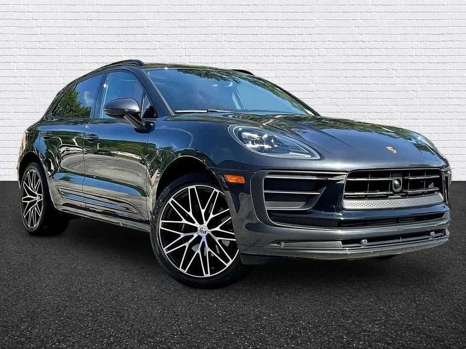 2023 Porsche Macan - Image 3 of 20