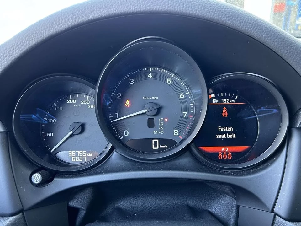 2023 Porsche Macan T - Image 13 of 20