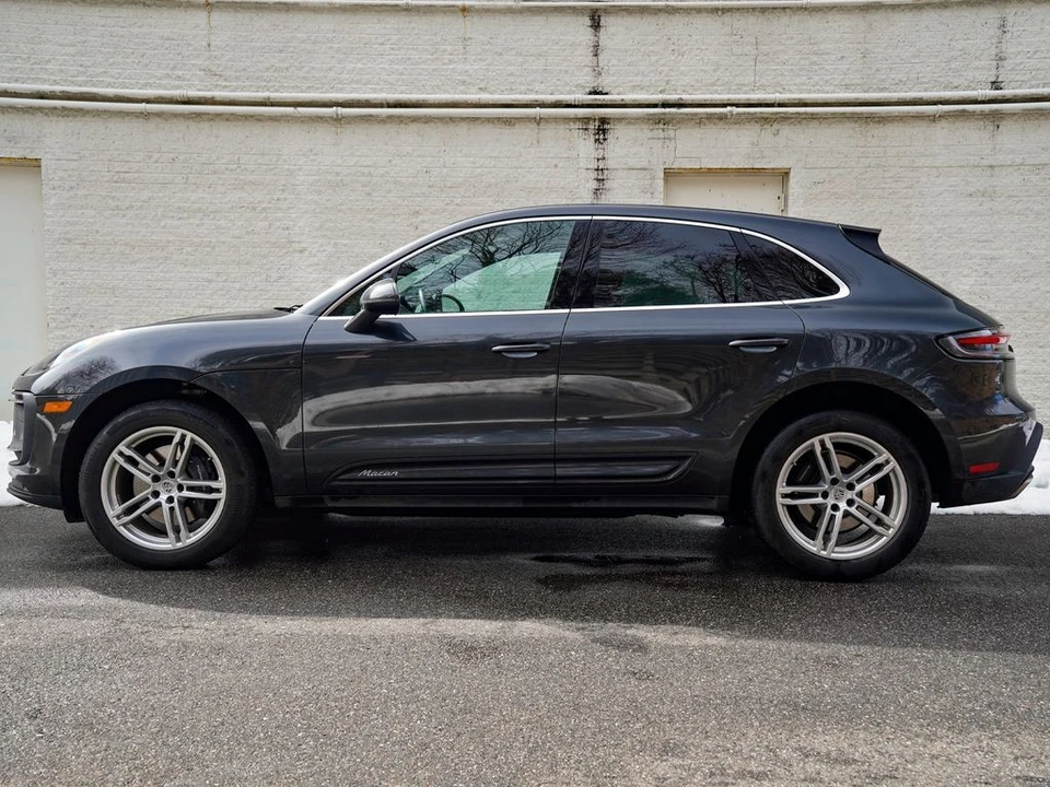 2023 Porsche Macan - Image 3 of 12