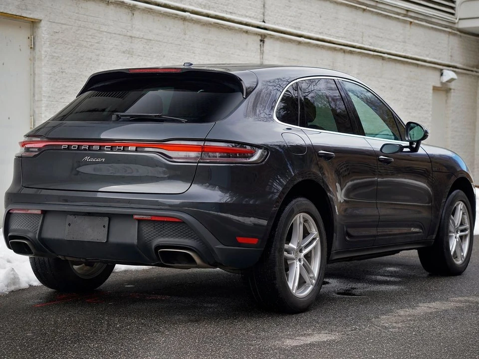 2023 Porsche Macan - Image 7 of 12