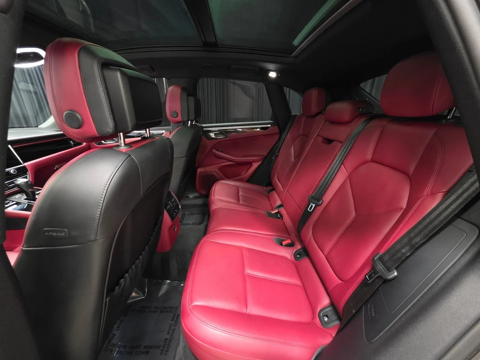 2023 Porsche Macan - Image 3 of 31