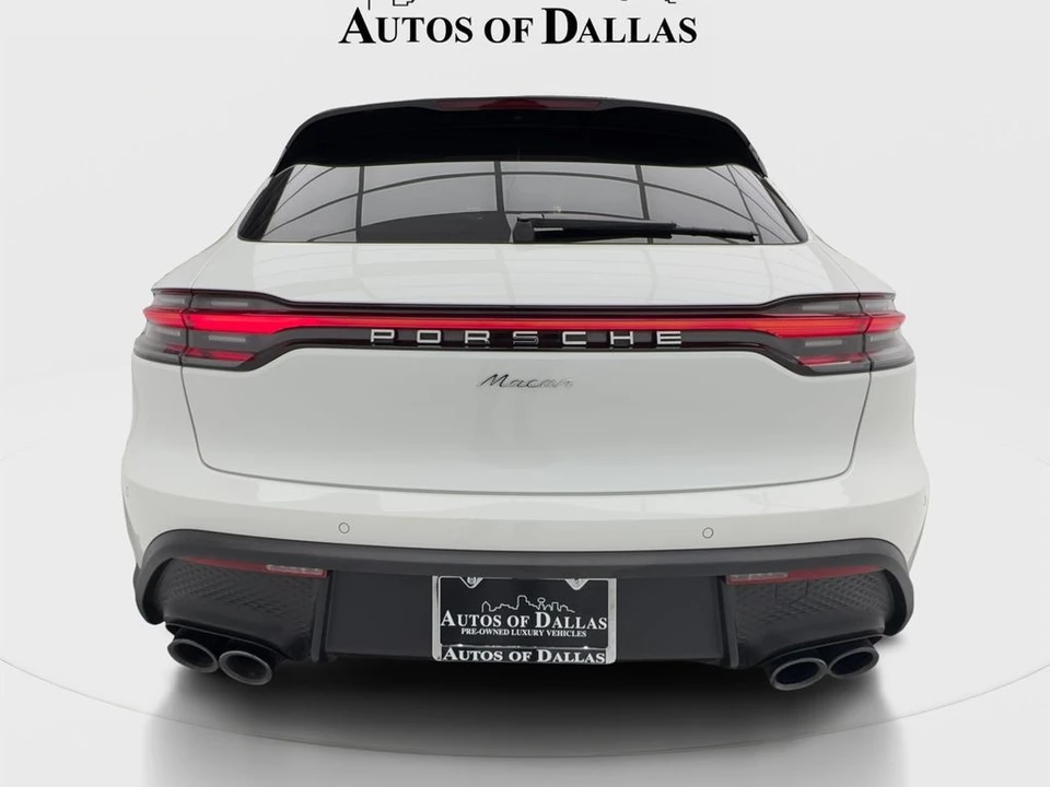 2023 Porsche Macan - Image 9 of 31