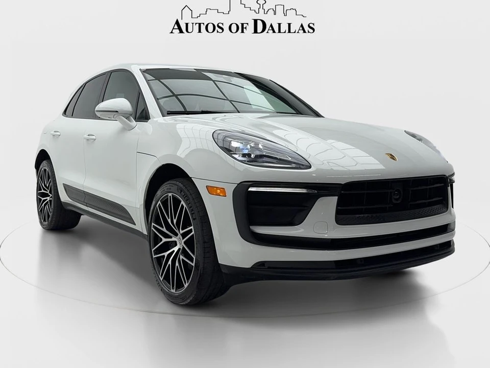 2023 Porsche Macan - Image 2 of 31