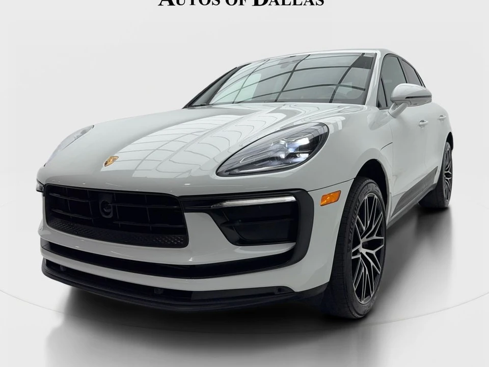 2023 Porsche Macan - Image 4 of 31
