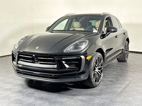 2023 Porsche Macan Base