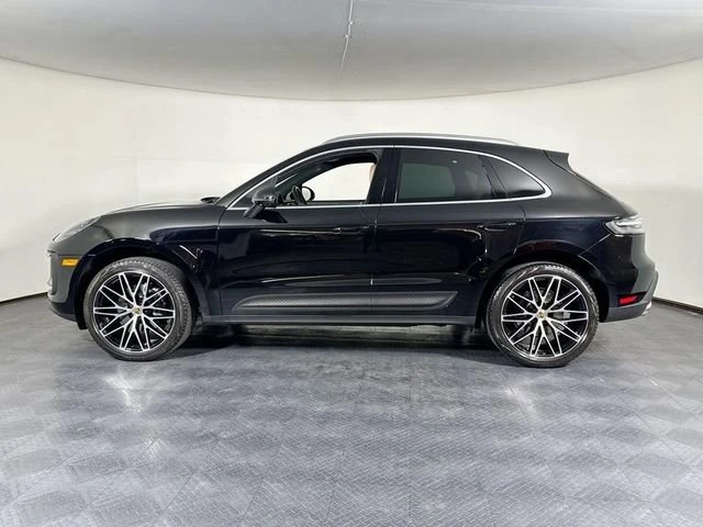 2023 Porsche Macan - Image 2 of 20