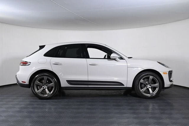 2023 Porsche Macan - Image 8 of 20