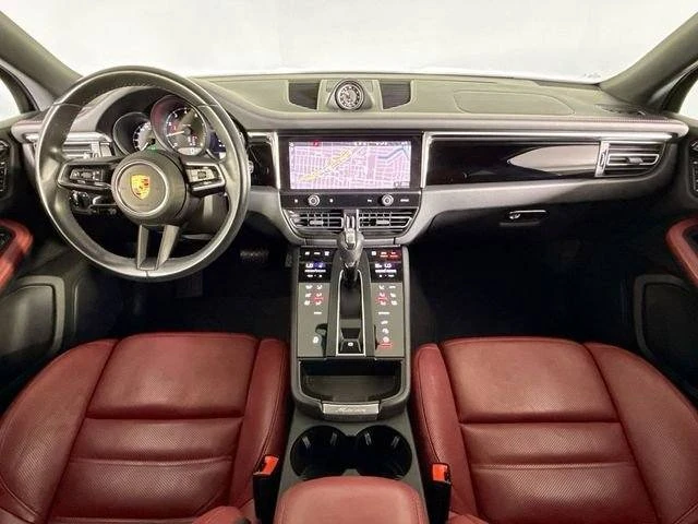 2023 Porsche Macan - Image 11 of 20