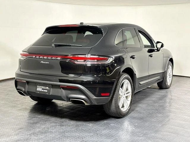 2023 Porsche Macan - Image 7 of 20
