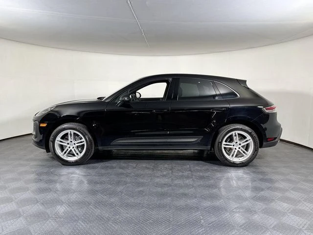 2023 Porsche Macan - Image 2 of 20