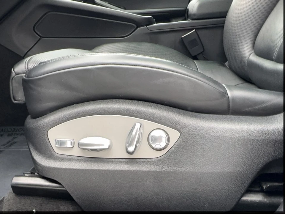 2023 Porsche Macan - Image 21 of 21