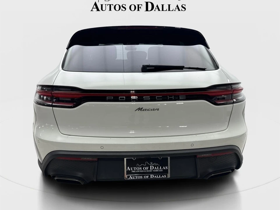 2023 Porsche Macan - Image 7 of 31