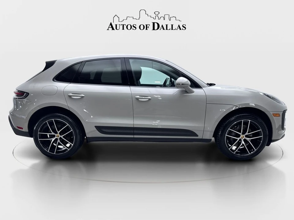 2023 Porsche Macan - Image 10 of 31