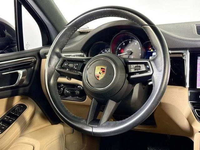 2023 Porsche Macan - Image 12 of 20