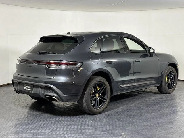 2023 Porsche Macan - Image 7 of 20