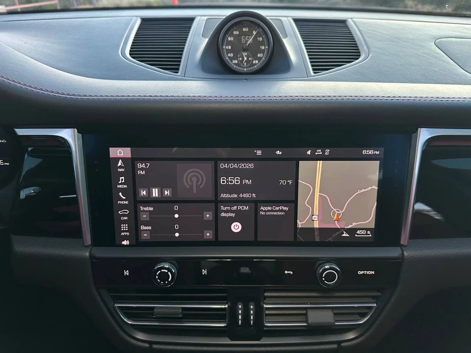 2023 Porsche Macan - Image 24 of 24