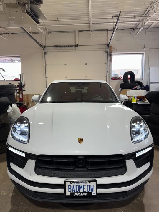 2023 Porsche Macan T - Image 3 of 11