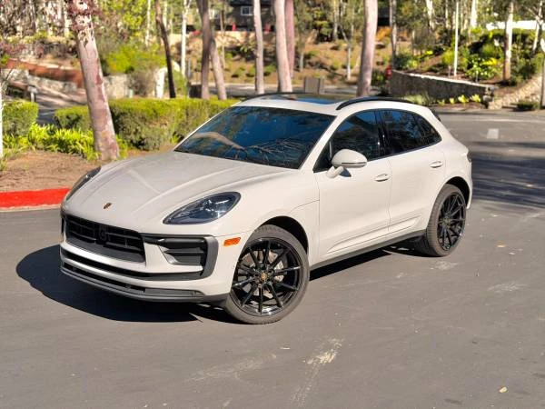 2023 Porsche Macan - Image 3 of 14
