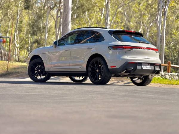 2023 Porsche Macan - Image 11 of 14