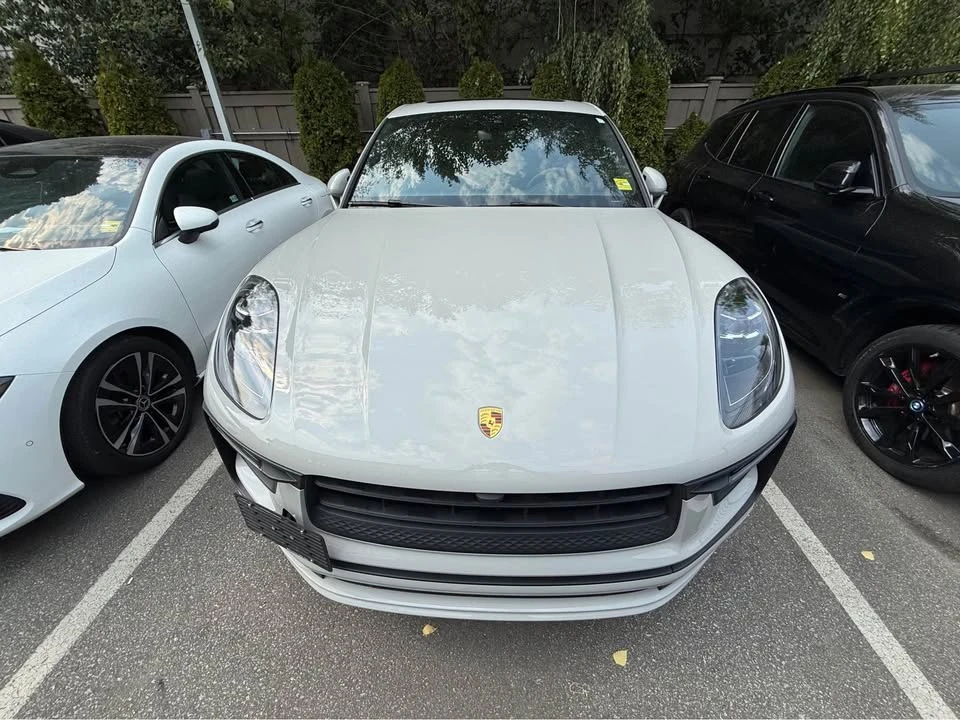 2023 Porsche Macan T - Image 2 of 7
