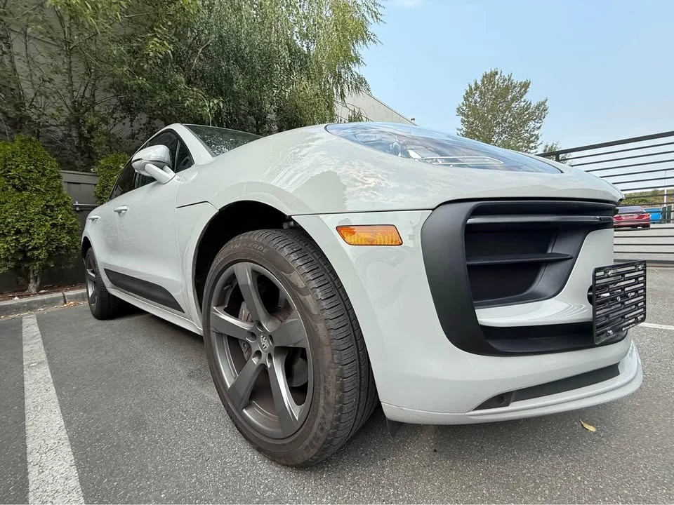 2023 Porsche Macan T - Image 3 of 7