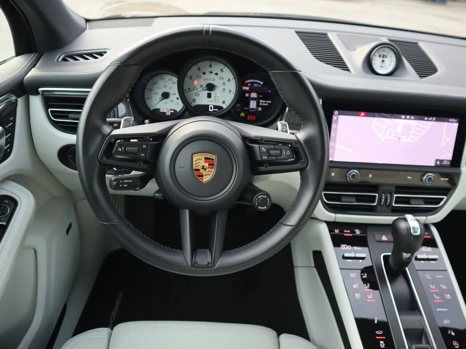 2023 Porsche Macan GTS - Image 11 of 19
