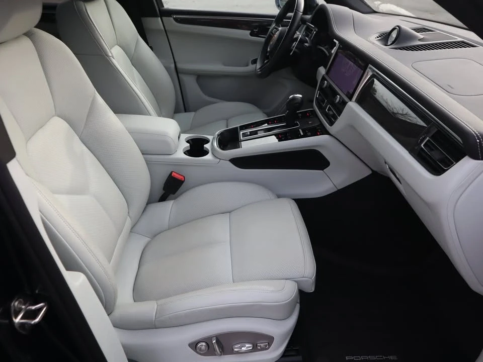 2023 Porsche Macan GTS - Image 13 of 19