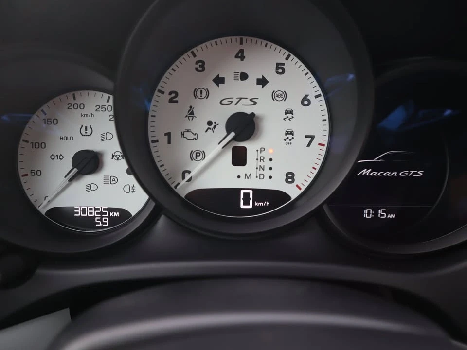 2023 Porsche Macan GTS - Image 16 of 19