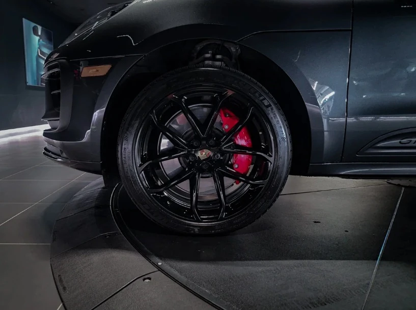 2023 Porsche Macan GTS - Image 7 of 13