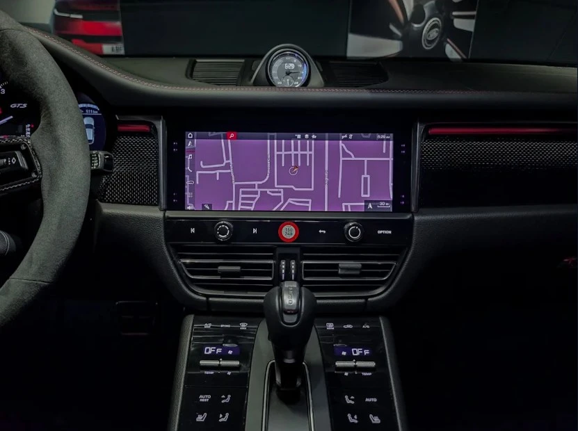2023 Porsche Macan GTS - Image 10 of 13