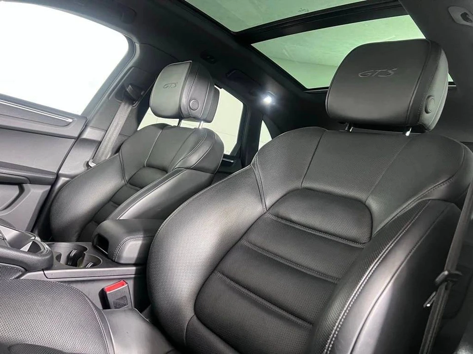2023 Porsche Macan GTS - Image 5 of 5