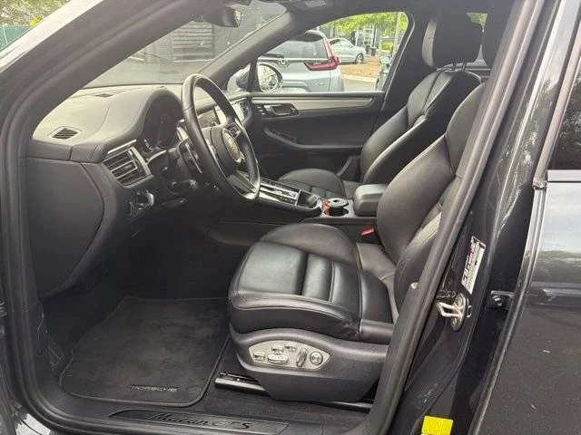 2023 Porsche Macan GTS - Image 2 of 5