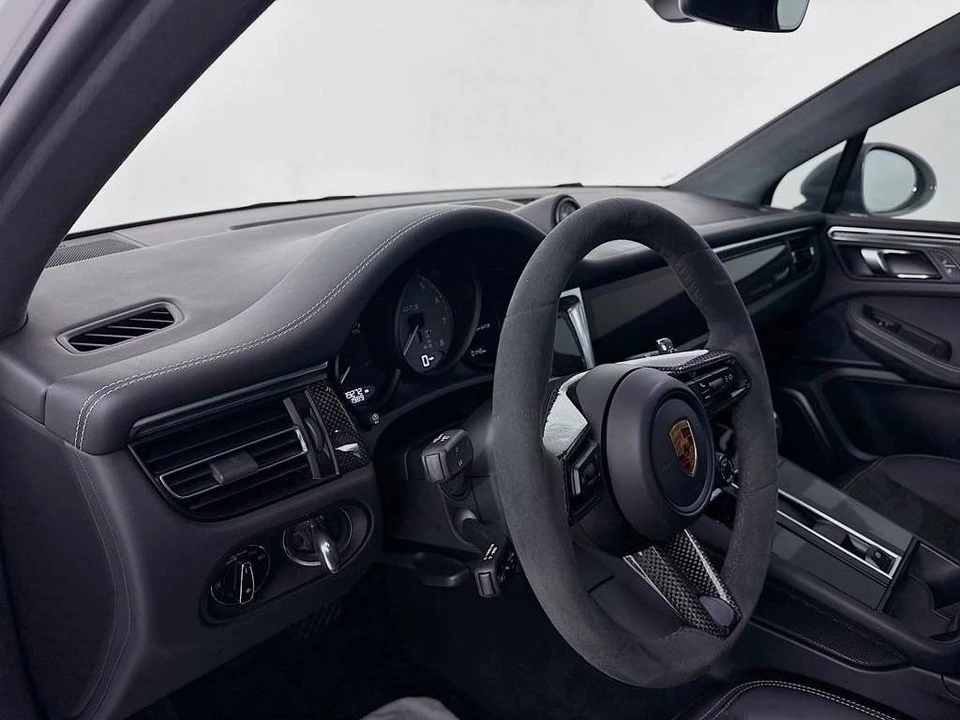 2023 Porsche Macan GTS - Image 4 of 5
