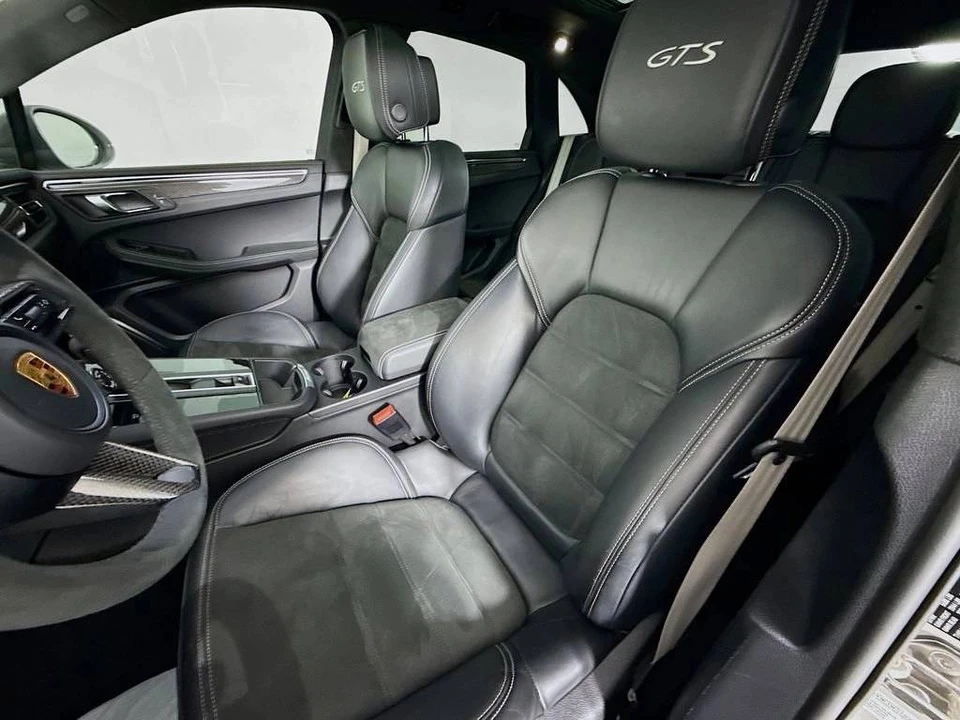 2023 Porsche Macan GTS - Image 5 of 5