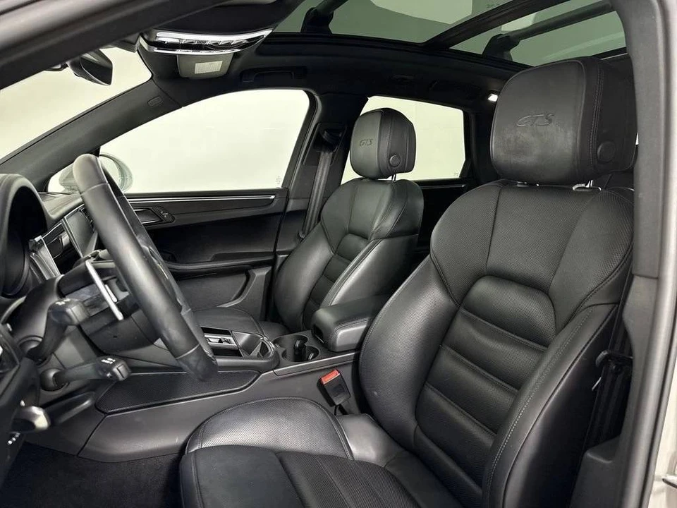 2023 Porsche Macan GTS - Image 5 of 5