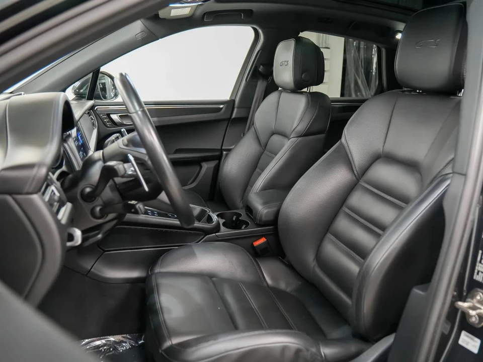 2023 Porsche Macan GTS - Image 5 of 5