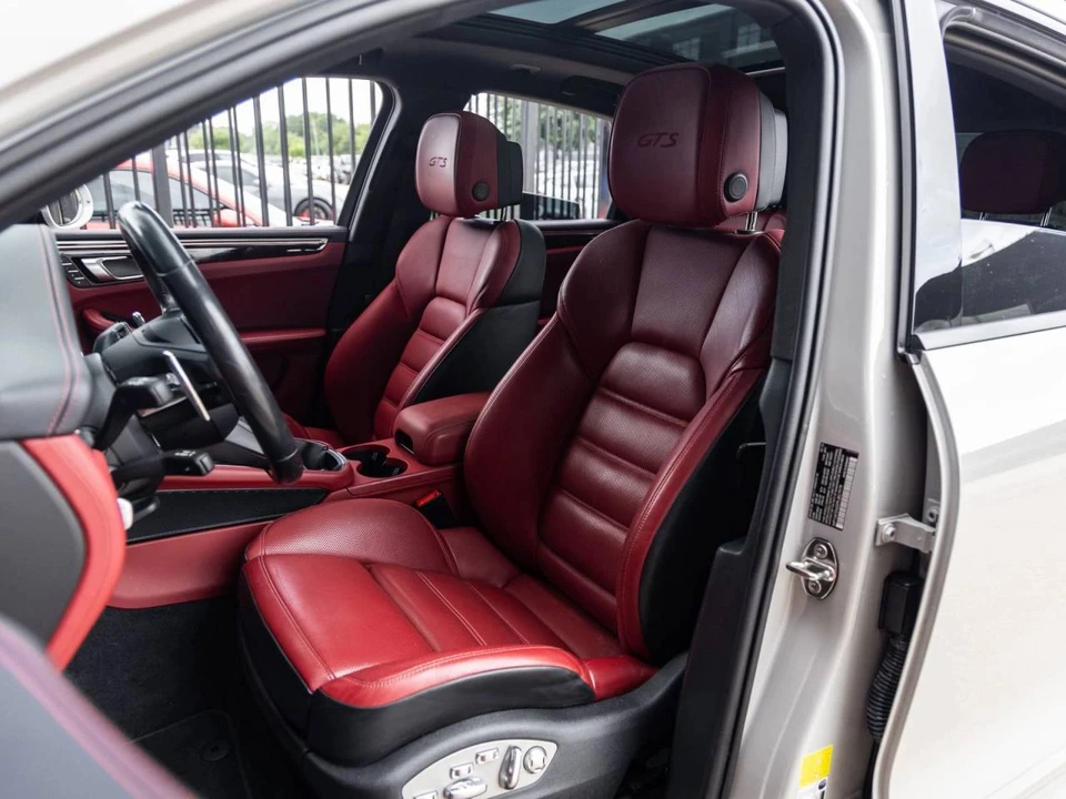 2023 Porsche Macan GTS - Image 5 of 5