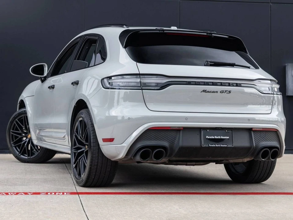 2023 Porsche Macan GTS - Image 3 of 5